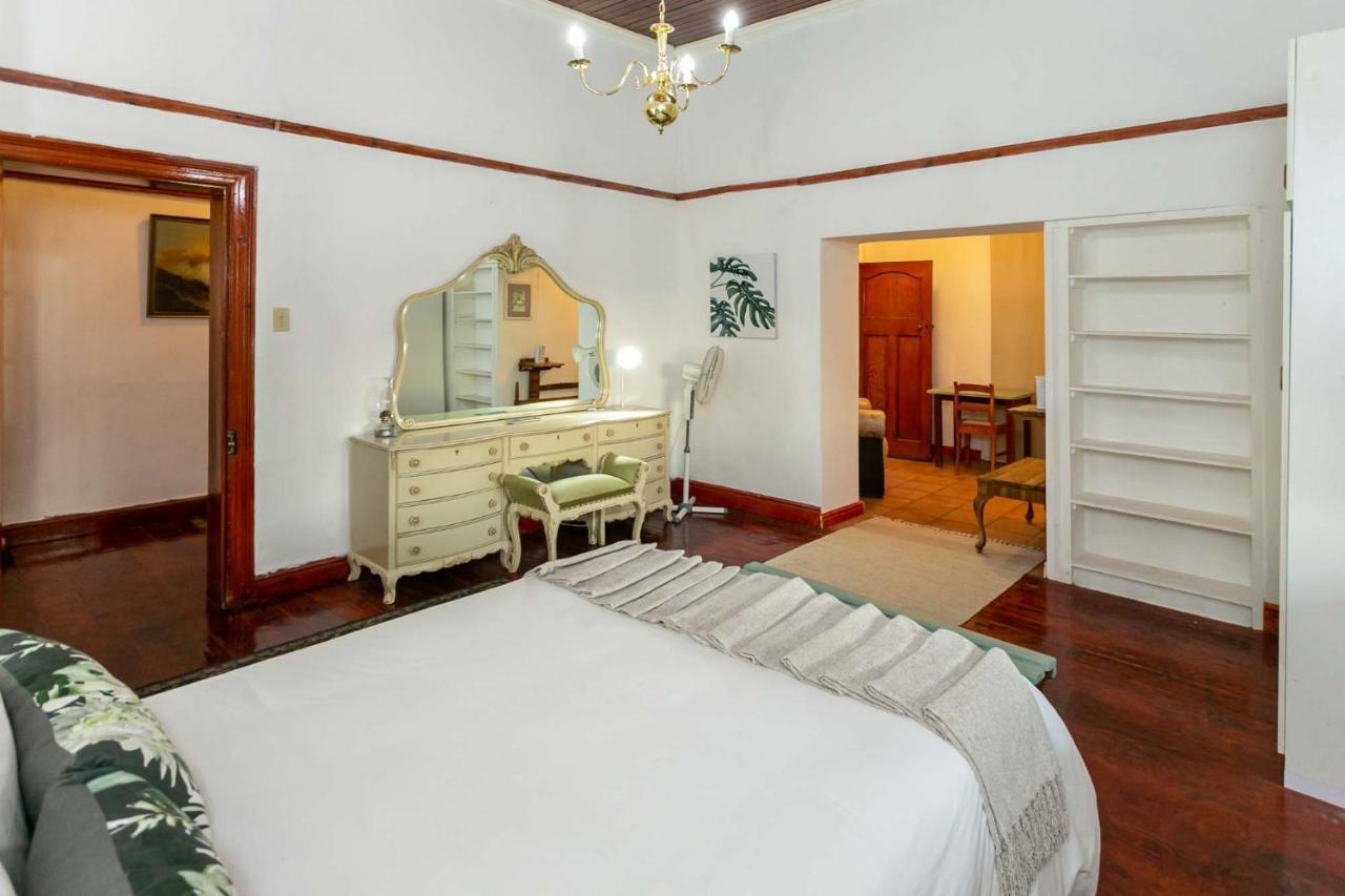 אאודטסהורן Ravenscliff Villa מראה חיצוני תמונה